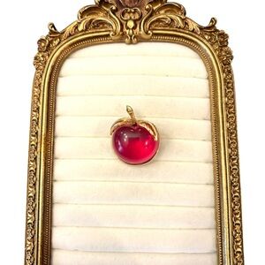 Vintage Sarah Coventry Apple Brooch Red Enamel Gold Tone 1.25 In Cottage Farm